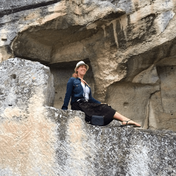 Maybe this outfit that I wore in France last year could work great as a potential 